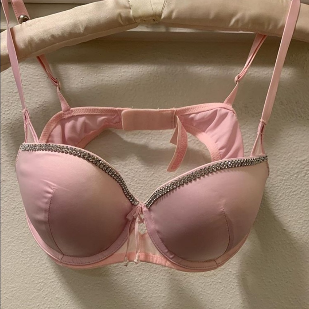 Victoria's Secret Very Sexy balconet bra